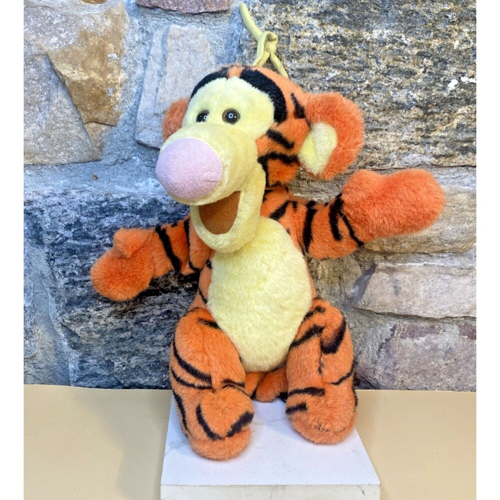 The First Years Disney Musical Tigger 10" Plush Music Box Pull Tail Works Rare